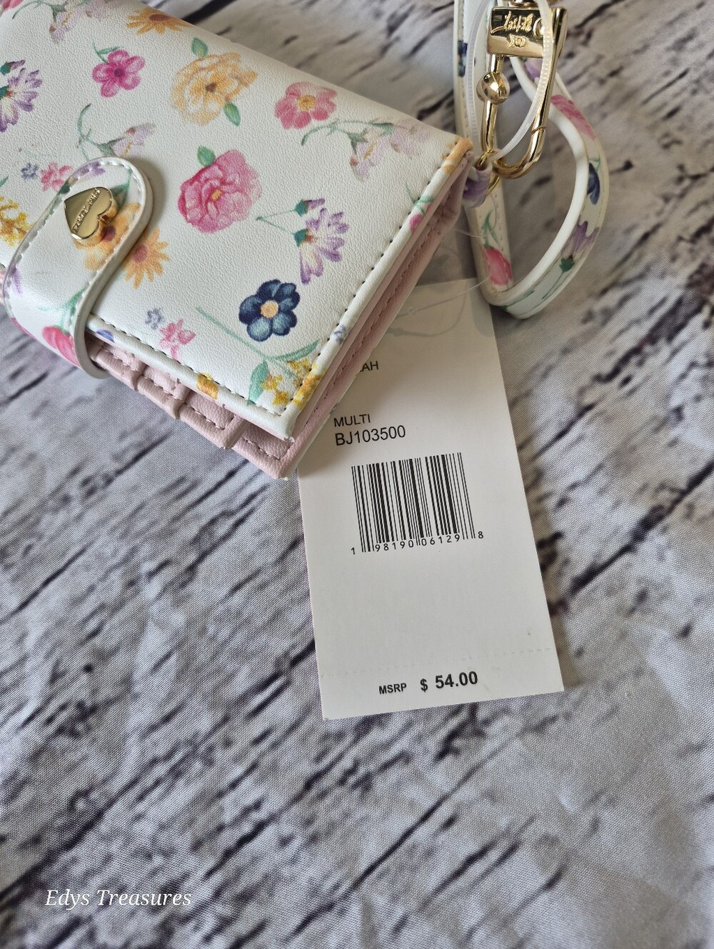 Betsey Johnson Floral Wristlet Wallet NWT Compact Bifold Heart Snap MSRP $54 - Picture 8 of 9